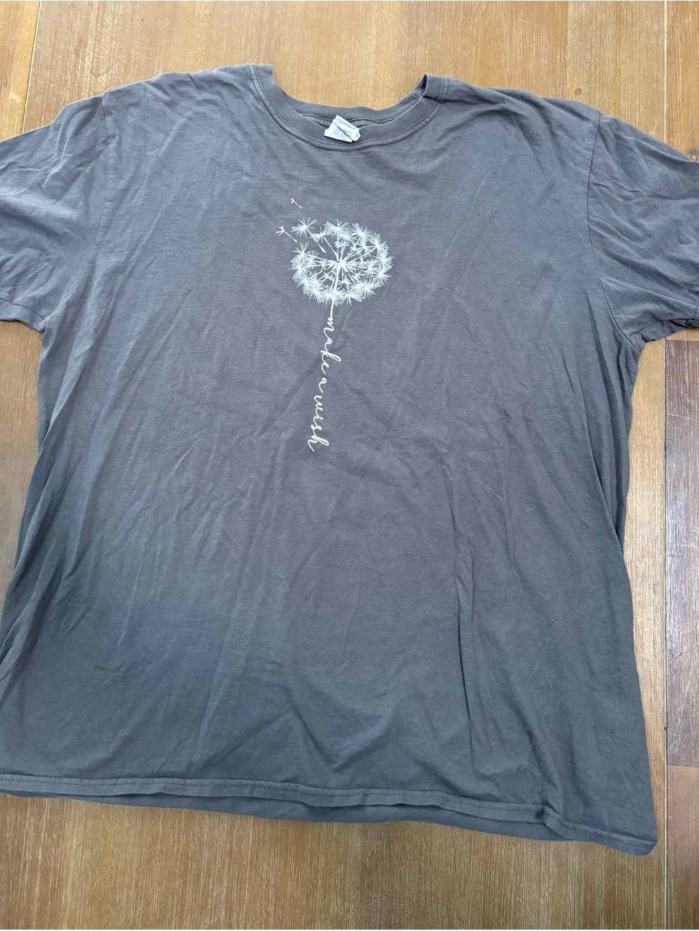 Gildan Gray/Brown Short Sleeve Tee with White Dandelion Motif